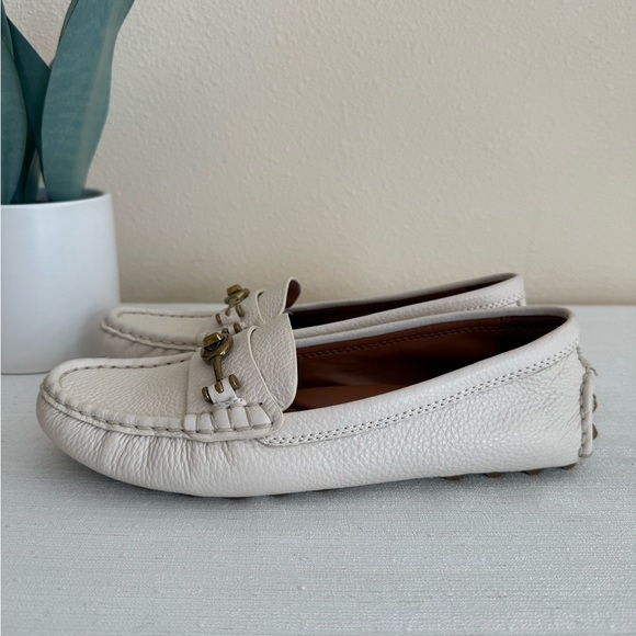 New Coach Ivory Leather Flexible Loafers - Picture 4 of 13